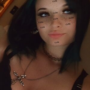 Meet your Posher, Chloe